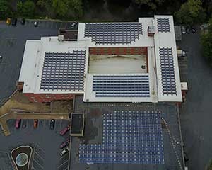 Ephrata-Business-Center-with-ballast-mounted-solar-panels